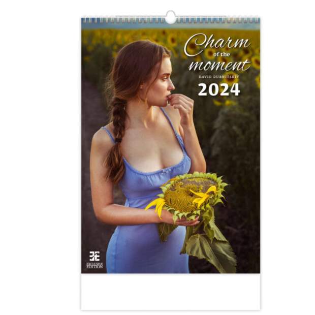 Kalender 2024 - Charme of the Moment Girls - Erotikkalender 33,4x48,5 cm